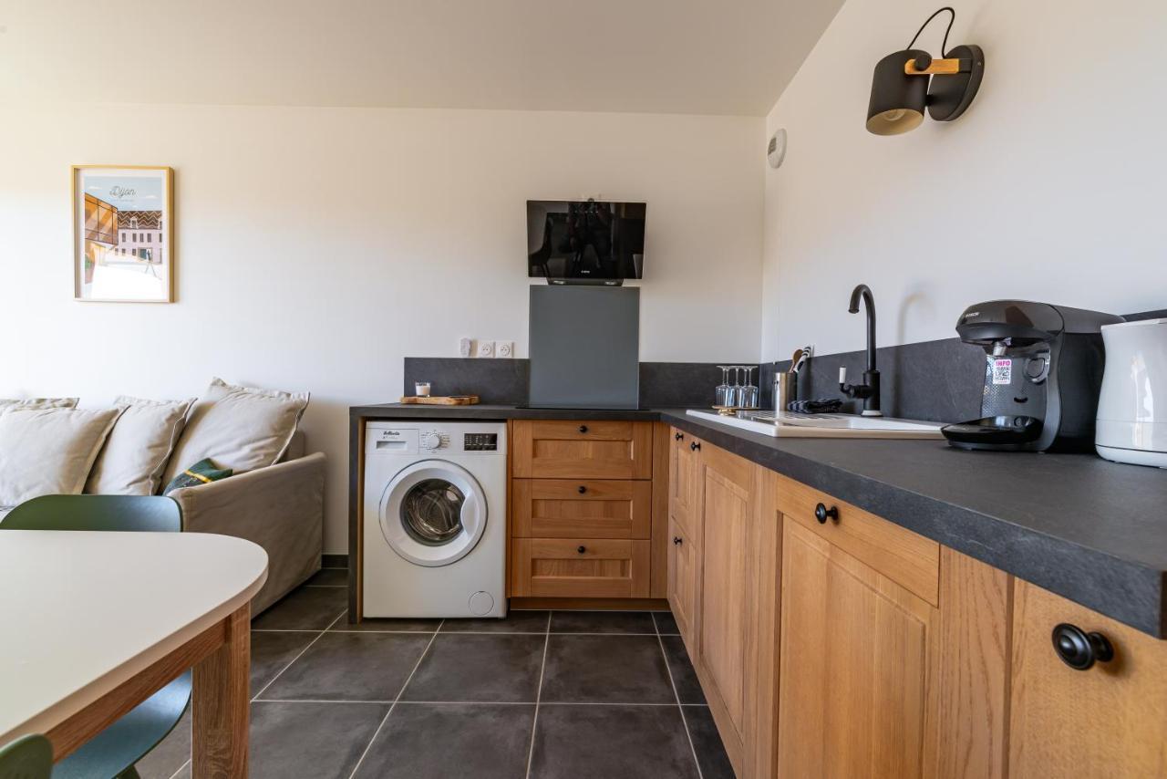 Apartamento Au 4 Le Long Du Canal Avec Parking Dijon Exterior foto
